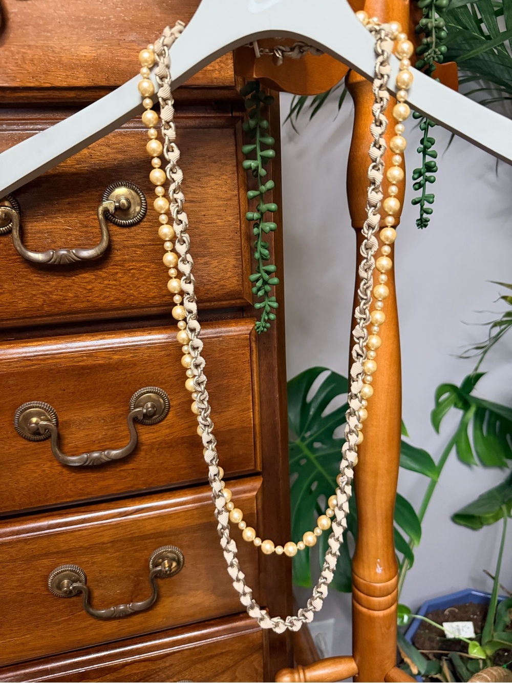 Talbots Vintage Style Elegant Cream Pearl and Woven Chain Layered Necklace